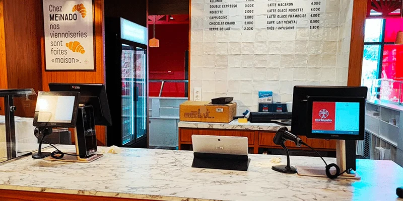 photo-article-blog-5-caractéristiques-essentielles-caisse-de-boulangerie-6xpos photo-article-blog-5-caractéristiques-essentielles-caisse-de-boulangerie-6xpos